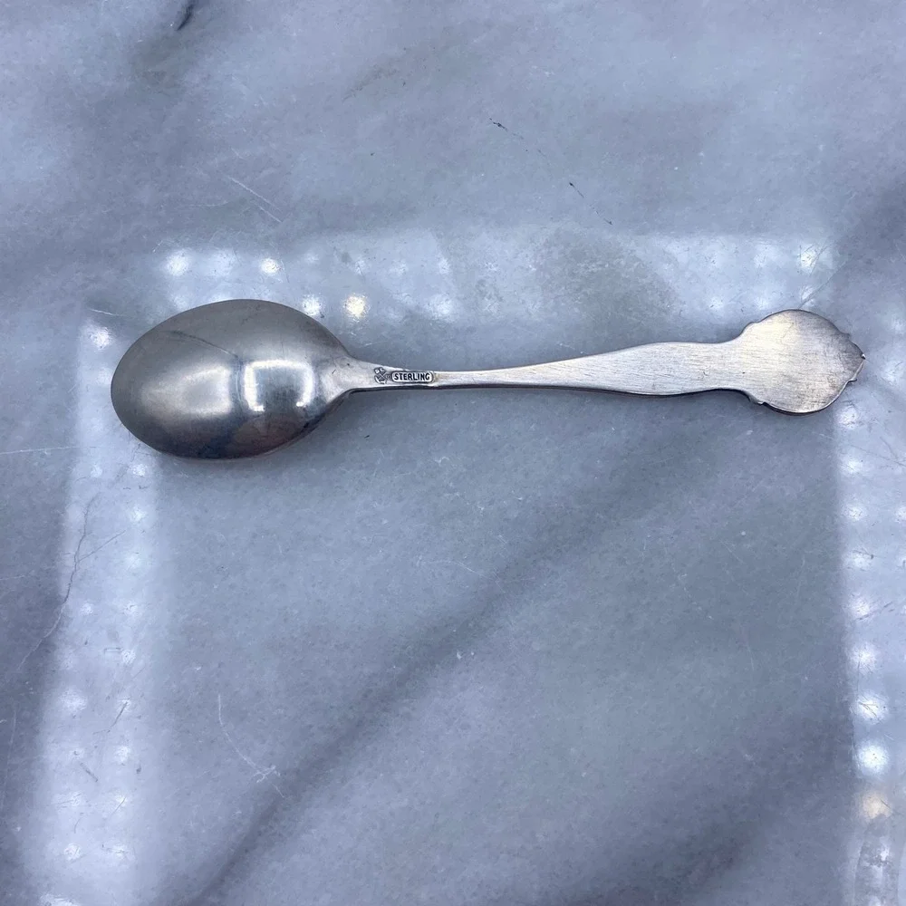 Mayer Bros Sterling Silver Washington State Souvenir Spoon Mount Rainier 4 Inch